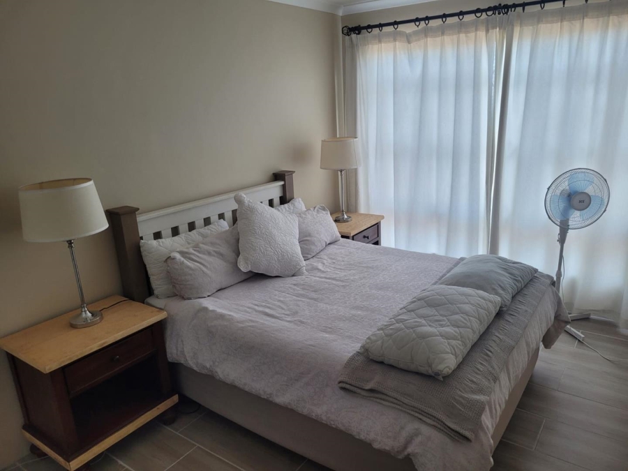 To Let 4 Bedroom Property for Rent in Plattekloof Western Cape